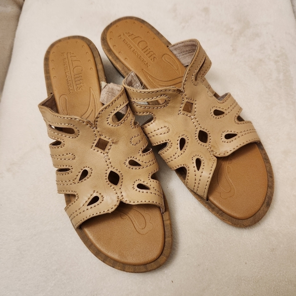 Cliffs by White Mountain Slide Sandals Women's 10M Cream